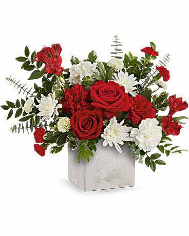 Teleflora's Loves Me Bouquet Bouquet