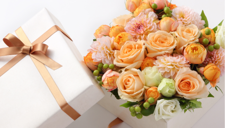 Celebrate your loved ones with beautiful birthday flowers.