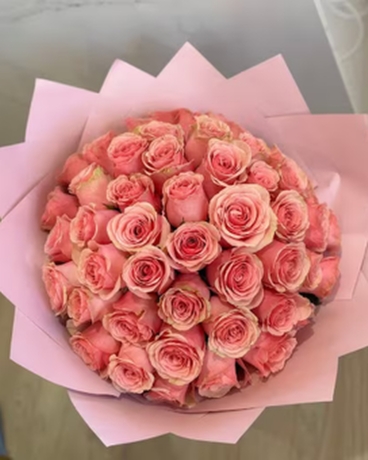 Light Pink Roses Ramo Buchon 50 Roses Flower Arrangement