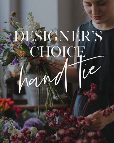 DESIGNER'S CHOICE HAND-TIED BOUQUET Flower Arrangement