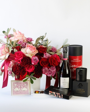 With LaBruyere Rosé Champagne size,  inches height and  inches wide.