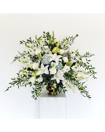 Deluxe size, 35 inches height and 36 inches wide.