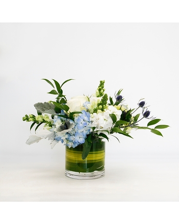 Tranquility Vase Design & Sign-In Flower Arrangement
