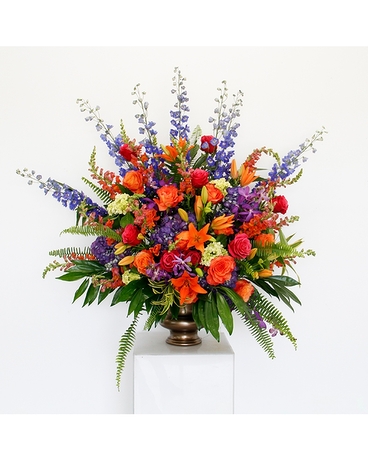 Premium size, 38 inches height and 40 inches wide.