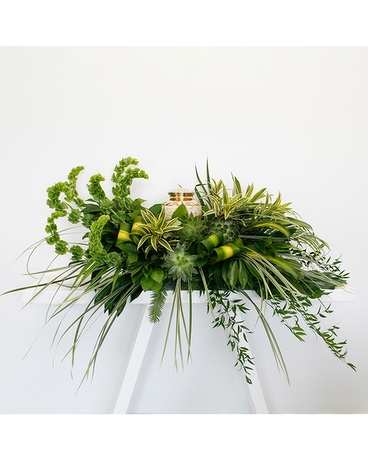 Deluxe size, 15 inches height and 28 inches wide.