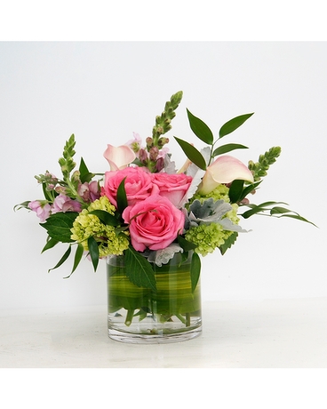 Cherished Vase Design & Sign-In Flower Arrangement