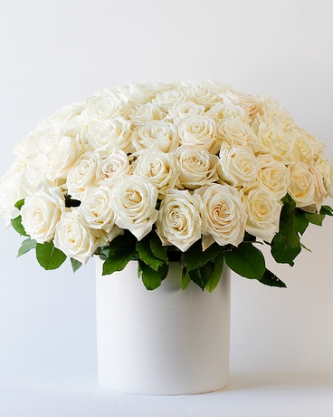 The Dallas Roses | White Diamond Flower Arrangement