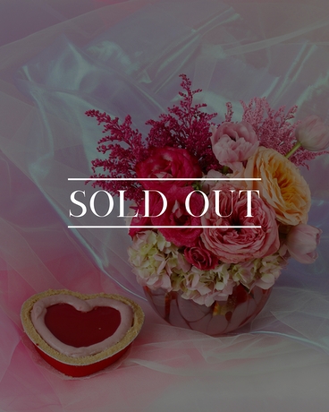 Custom Valentine's Day Blooms & Sweets Set Gifts
