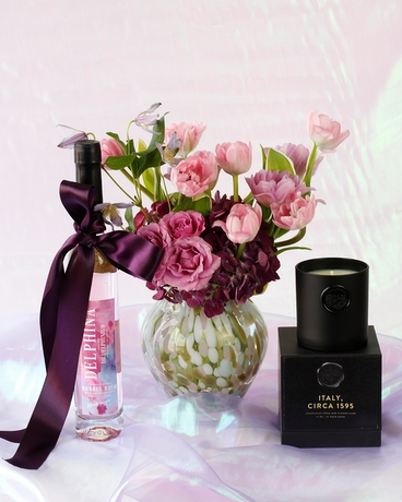 Love in Bloom, Circa 1595 Valentine's Spa Gift Set Gifts