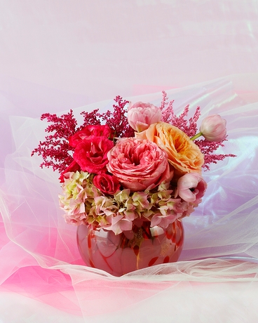 Wilt Thou Kiss? Flower Arrangement