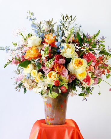 Premium size, 28 inches height and 28 inches wide.