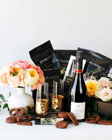 FLEURS DE CHAMPAGNE LUXEBOX Flower Arrangement